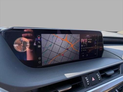 2021 Lexus ES 300h Luxury