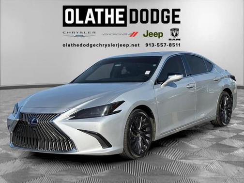 2021 Lexus ES 300h Luxury