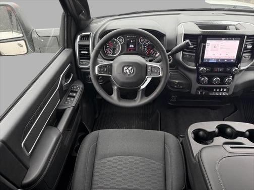 2025 RAM 2500 Big Horn Crew Cab 4x4 6'4' Box