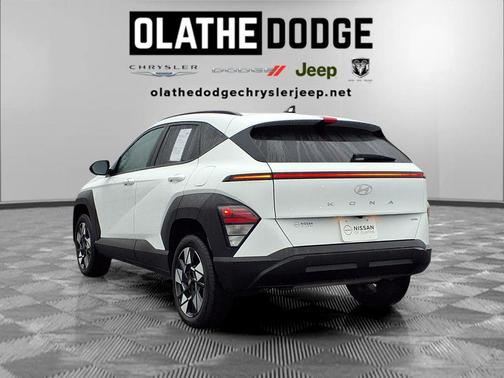 2025 Hyundai KONA SEL