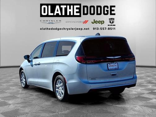 2026 Chrysler Pacifica L