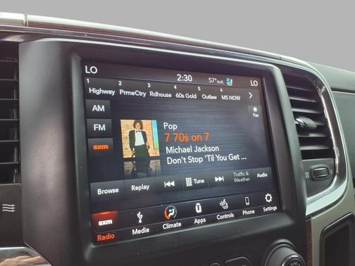 2018 RAM 2500 Laramie Crew Cab 4x4 6'4' Box