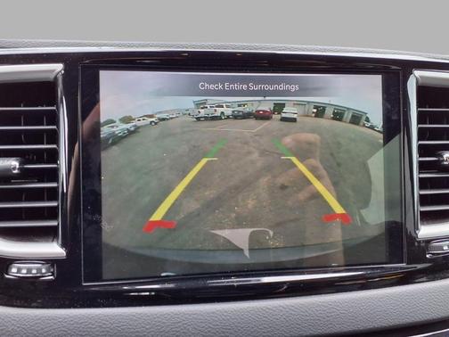 Brilliant Black Crystal Pearlcoat 2024 Chrysler Pacifica Touring L