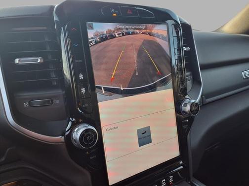 Bright White Clearcoat 2026 RAM 1500 Big Horn/Lone Star