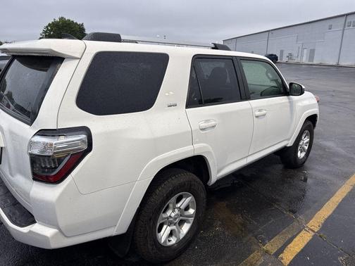 2024 Toyota 4Runner SR5