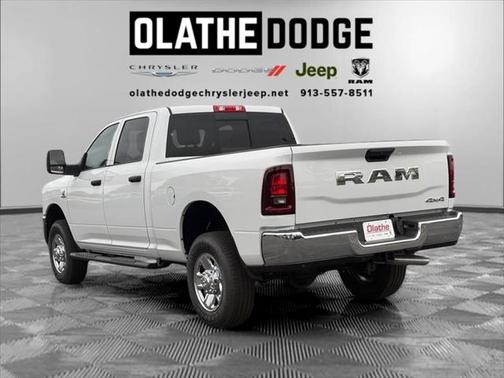 2025 RAM 2500 Tradesman Crew Cab 4x4 6'4' Box