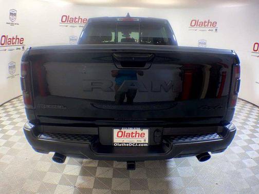 Diamond Black Crystal Pearlcoat 2020 RAM 1500 Rebel