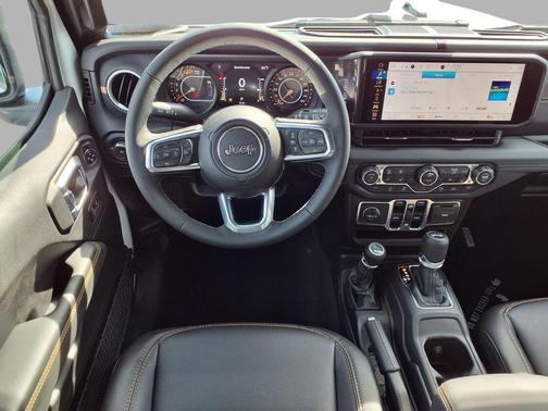 2026 Jeep Wrangler 4-Door Sahara 4x4