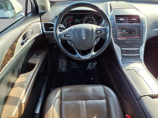 WHITE PLATINUM MET TRI-COAT 2016 Lincoln MKZ Base