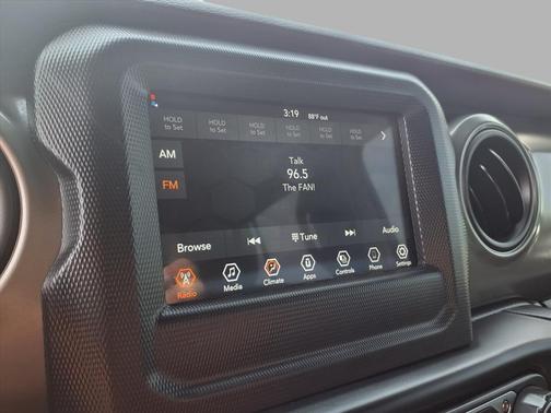 2023 Jeep Gladiator Sport S