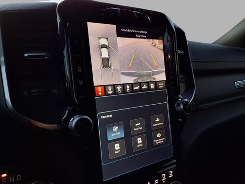 2024 RAM 2500 Laramie Crew Cab 4x4 6'4' Box