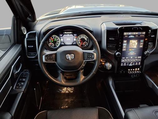 2024 RAM 2500 Laramie Crew Cab 4x4 6'4' Box