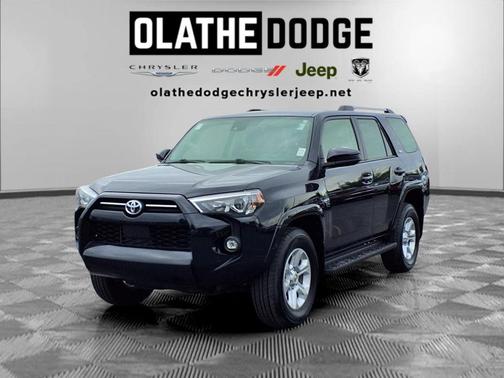 Midnight Black Metallic 2022 Toyota 4Runner SR5