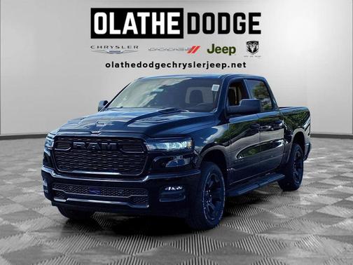 Diamond Black Crystal Pearlcoat 2026 RAM 1500 Express