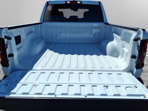 2025 RAM 1500 Warlock Crew Cab 4x4 5'7' Box