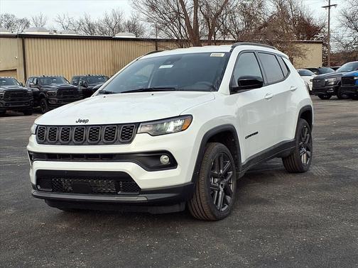 Bright White Clearcoat 2026 Jeep Compass Latitude