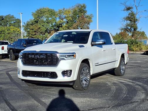 Ivory White Tri-Coat Pearlcoat 2026 RAM 1500 ST