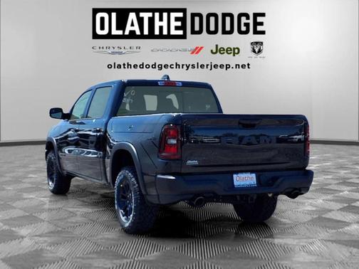 Diamond Black Crystal Pearlcoat 2026 RAM 1500 Rebel