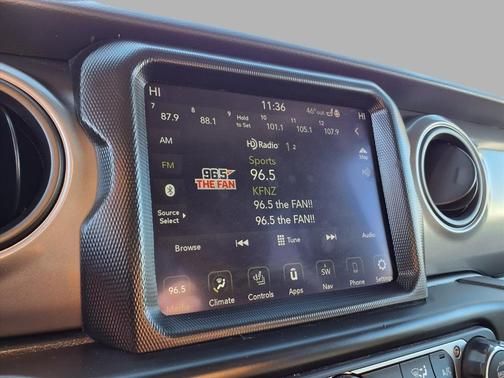 2022 Jeep Gladiator Willys 4x4