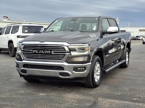 2020 RAM 1500 Laramie Crew Cab 4x4 57' Box