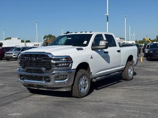 2025 RAM 2500 Tradesman Crew Cab 4x4 6'4' Box