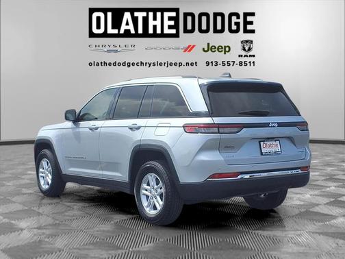 2023 Jeep Grand Cherokee Laredo