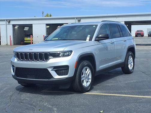 2023 Jeep Grand Cherokee Laredo