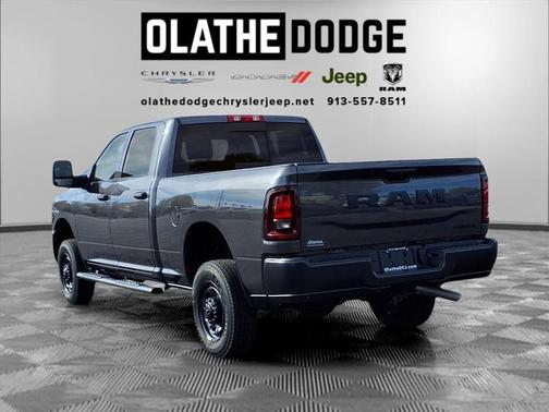 2026 RAM 2500 Tradesman Crew Cab 4x4 6'4' Box