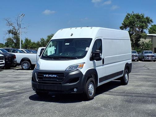Bright White Clearcoat 2026 RAM ProMaster 2500 Tradesman