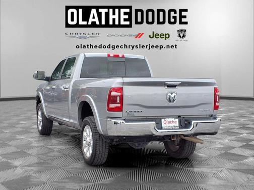 Billet Silver Metallic Clearcoat 2022 RAM 2500 Laramie Crew Cab 4x4 6'4' Box