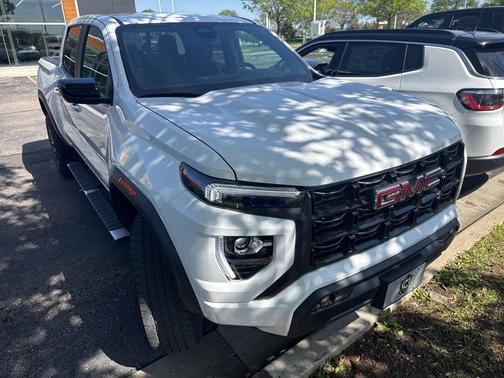 Summit White 2023 GMC Canyon Elevation