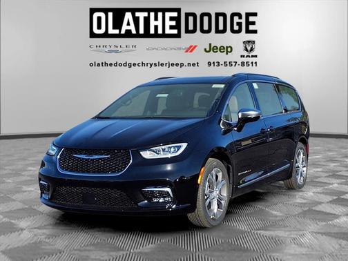 2026 Chrysler Pacifica L