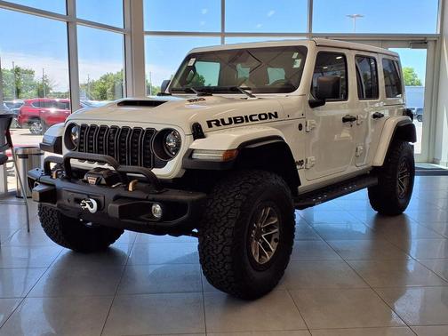 Bright White Clearcoat 2024 Jeep Wrangler Rubicon 392