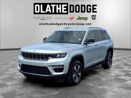 Silver Zynith 2024 Jeep Grand Cherokee 4xe Base