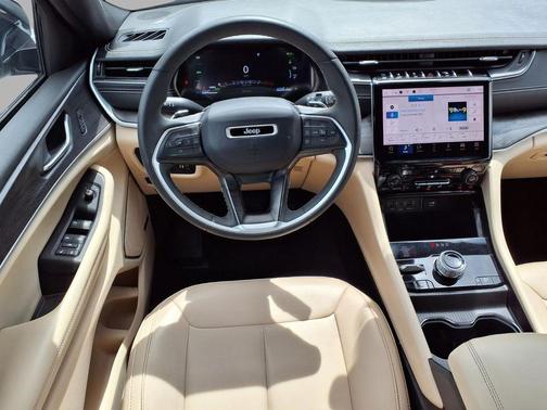 Silver Zynith 2024 Jeep Grand Cherokee 4xe Base