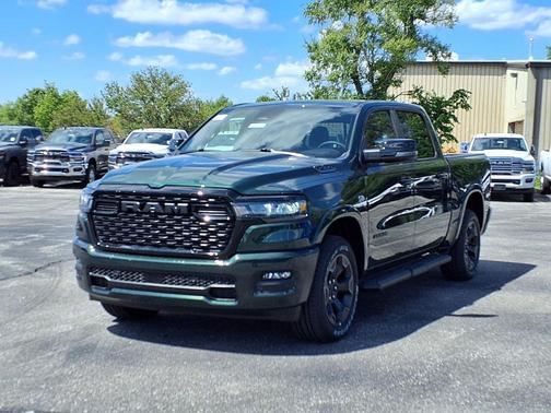 Serrano Green Metallic 2026 RAM 1500 Big Horn/Lone Star