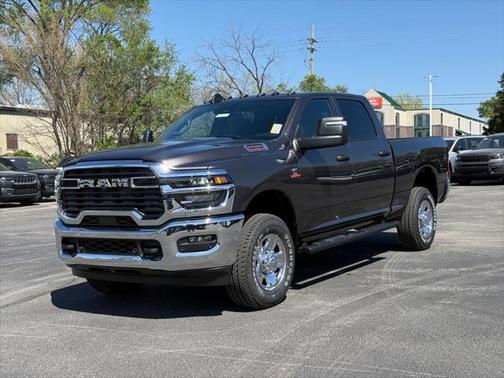 2025 RAM 2500 Tradesman Crew Cab 4x4 6'4' Box