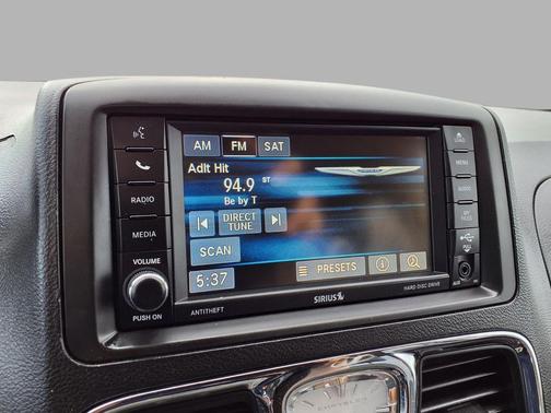 2014 Chrysler Town & Country Touring