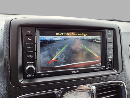 2014 Chrysler Town & Country Touring