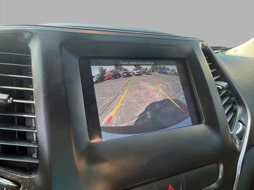 2020 Jeep Cherokee Altitude