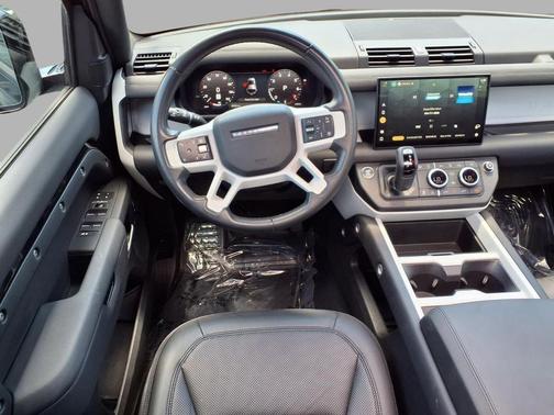 Santorini Black Metallic 2025 Land Rover Defender 110 P300