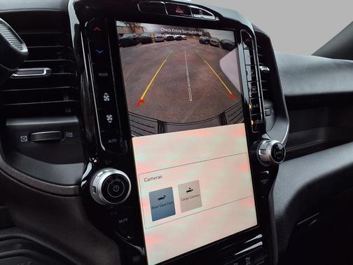 2026 RAM 3500 Tradesman Crew Cab 4x4 8' Box