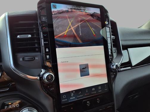 Hydro Blue Pearlcoat 2026 RAM 1500 Laramie