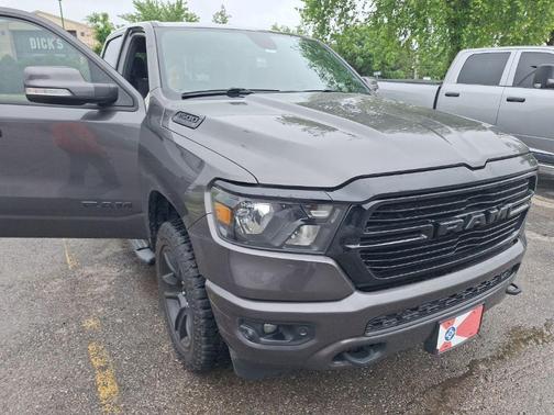 Granite Crystal Metallic Clearcoat 2020 RAM 1500 Big Horn/Lone Star
