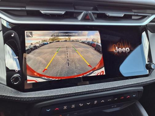Red Hot Pearlcoat 2026 Jeep Cherokee Laredo 4x4