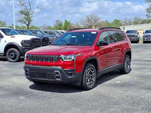 Red Hot Pearlcoat 2026 Jeep Cherokee Laredo 4x4