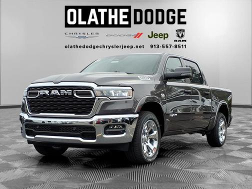 Granite Crystal Metallic Clearcoat 2026 RAM 1500 Big Horn/Lone Star