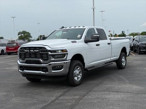2025 RAM 2500 Tradesman Crew Cab 4x4 8' Box