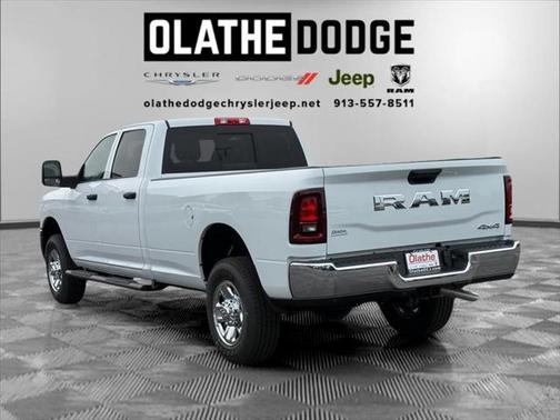 2025 RAM 2500 Tradesman Crew Cab 4x4 8' Box