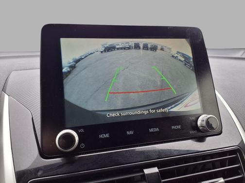 Labrador Black Pearl 2025 Mitsubishi Eclipse Cross SE